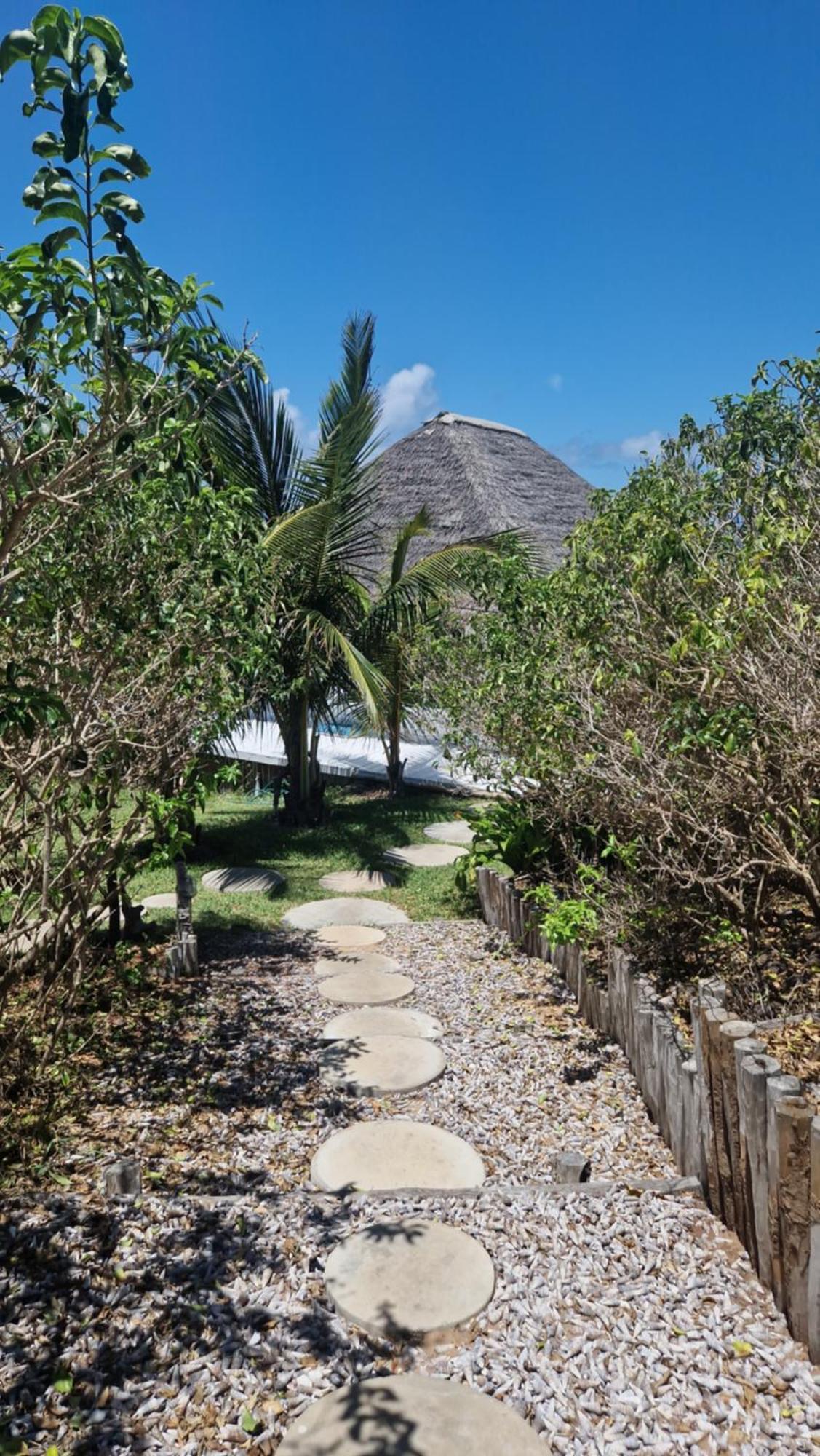 Mar-Me-Quer, Eco Beach Retreat Inhambane Exteriör bild